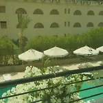 El Captain Resort